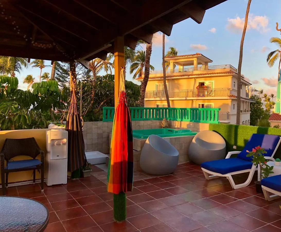V&V Beach House Punta Cana 0*,